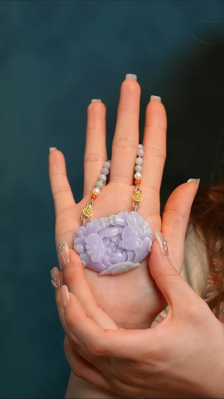 【闪购商品】翡翠颈饰未镶嵌蝶恋花