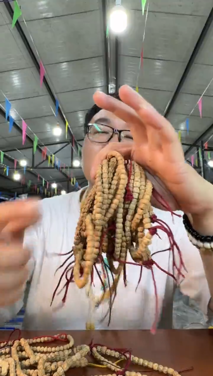 柏香籽/百香籽手串A52实物为准