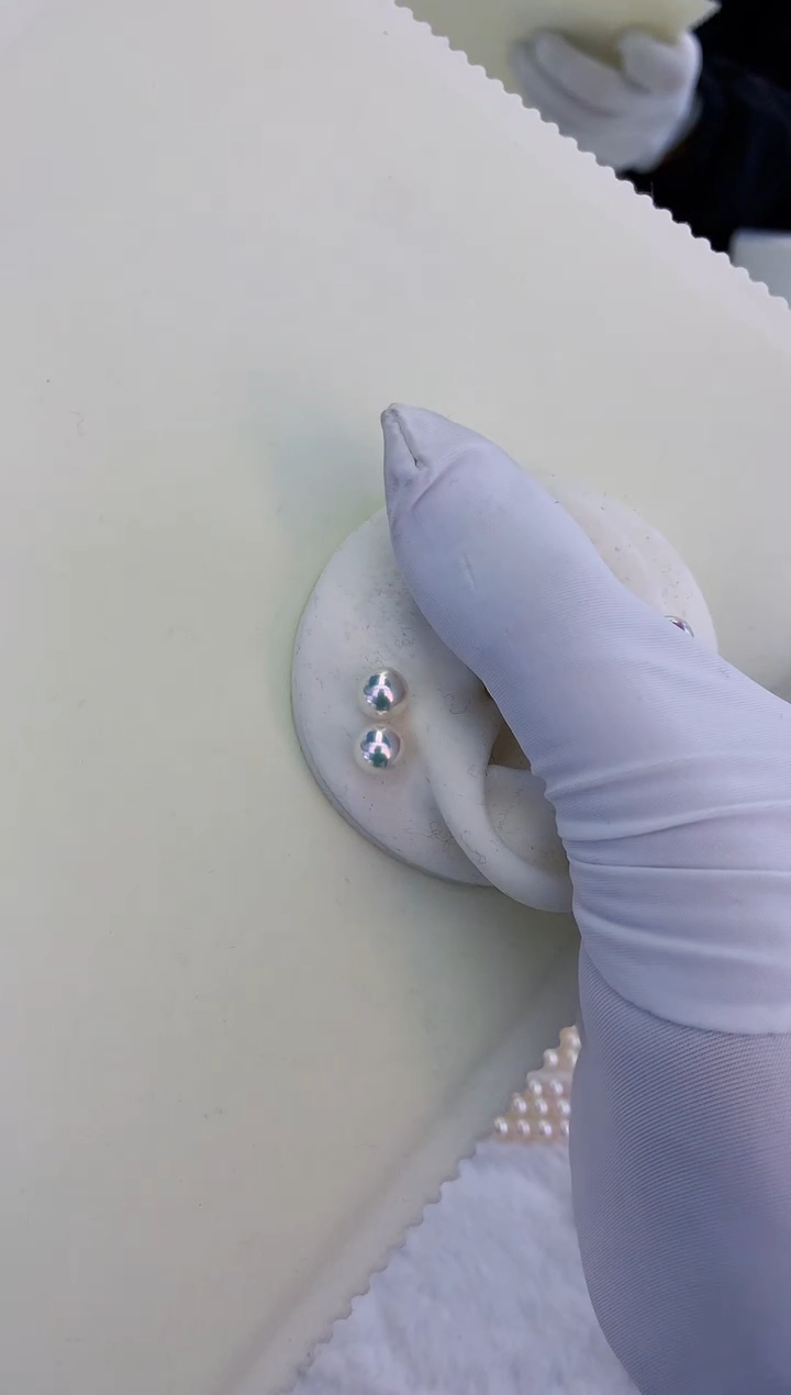 18K金镶嵌饰品海水珍珠7-7.5素钉定制