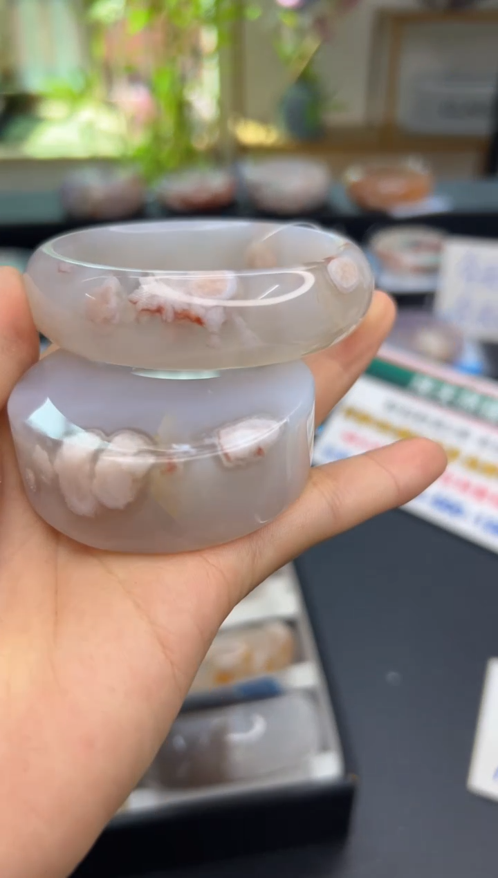 【闪购商品】石英质玉手镯未镶嵌A825(59圈赠送镯心)