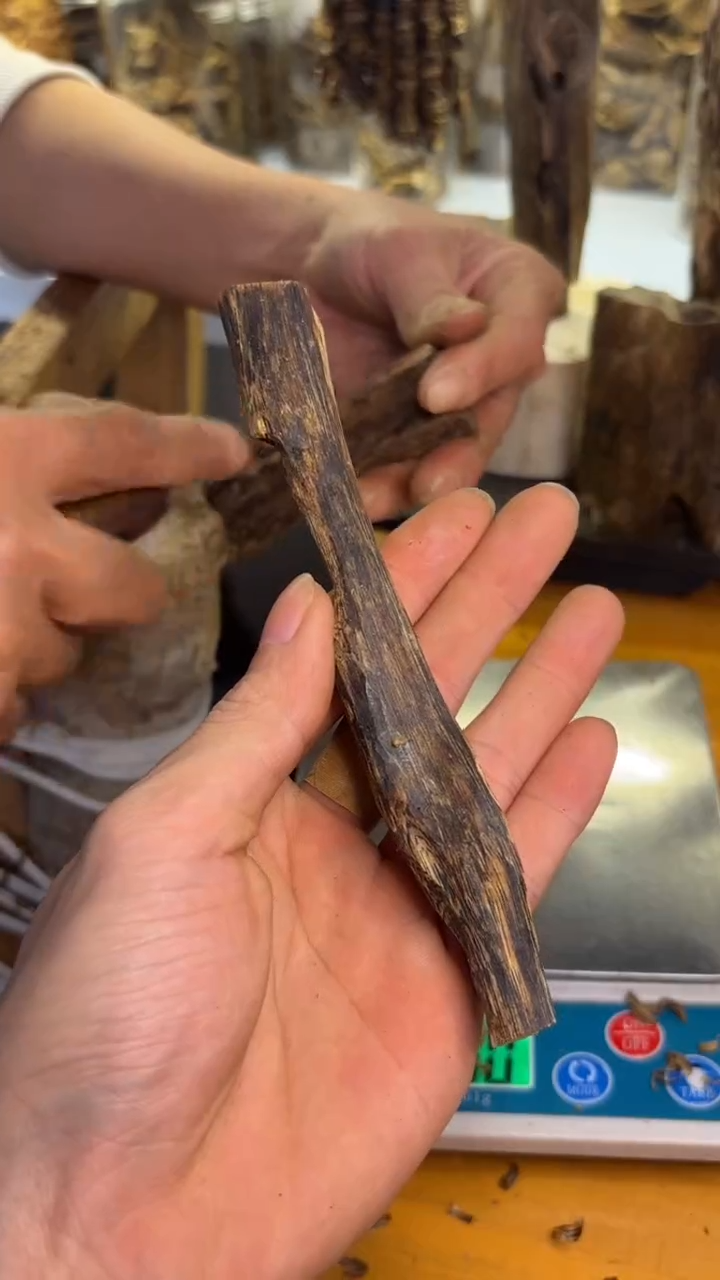 沉香沉香碎屑张勺子品种8.5克