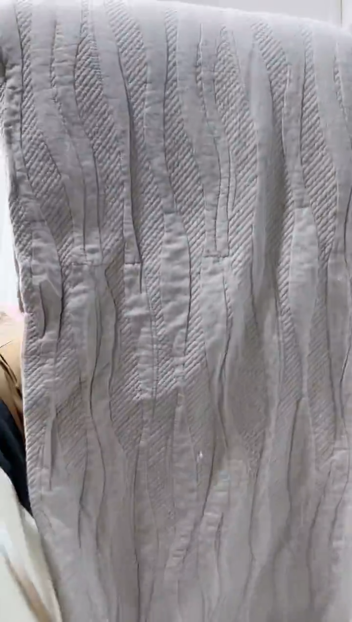 棉240*260纯棉床盖36号折印瑕疵