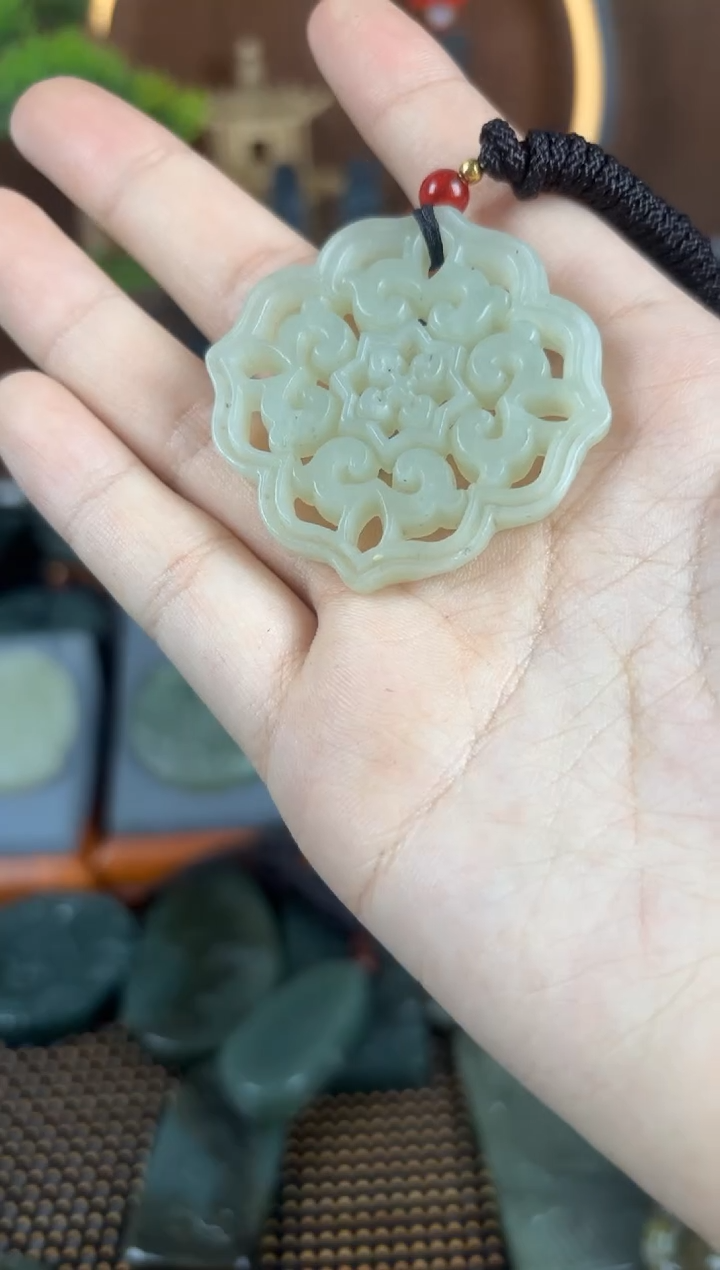 【闪购商品】和田玉颈饰未镶嵌1
