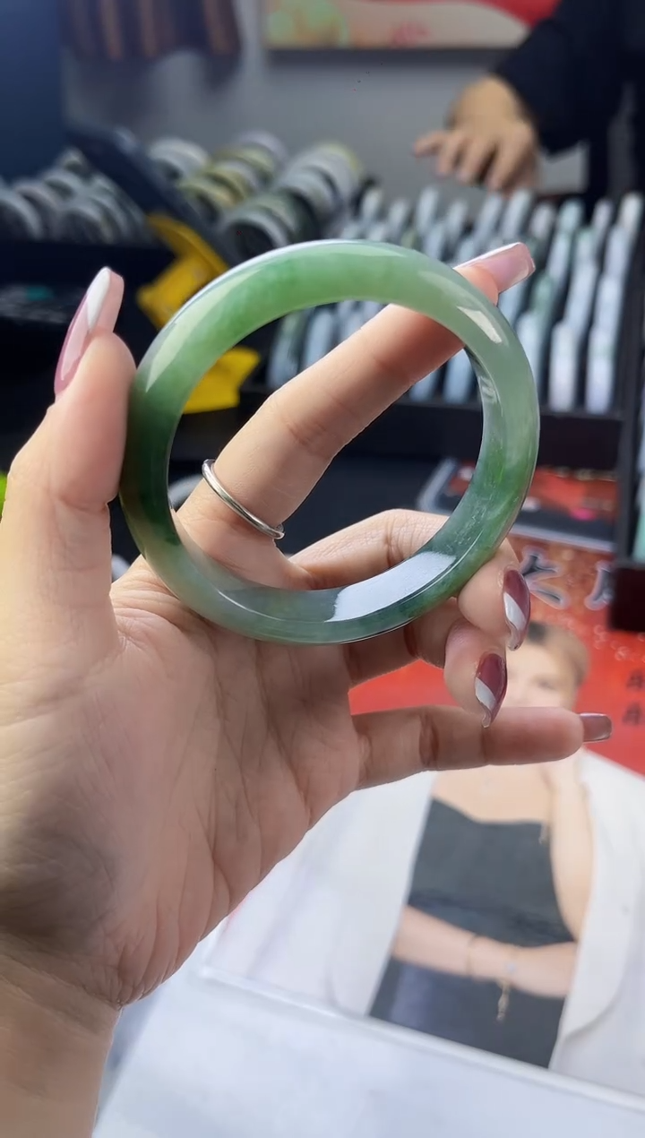【闪购商品】翡翠手镯未镶嵌翡翠1