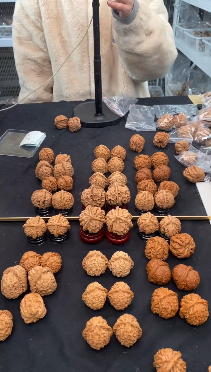 【闪购商品】文玩核桃把件金牛38/39