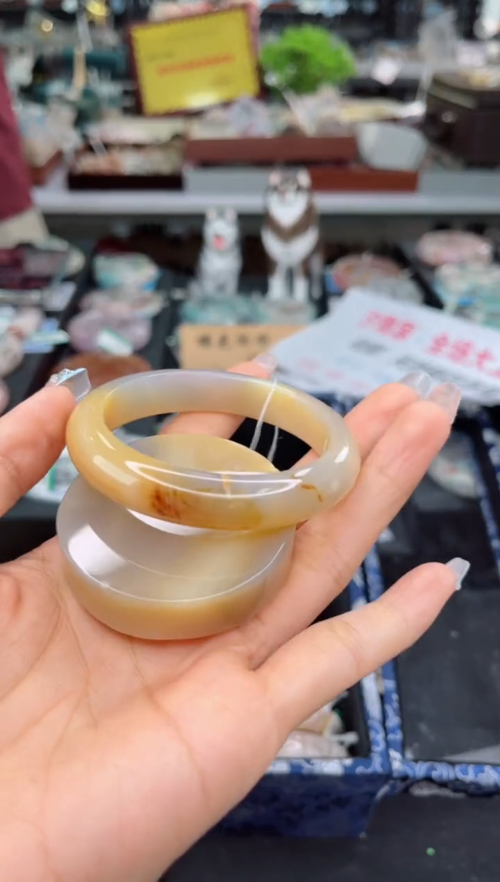 【闪购商品】石英质玉手镯未镶嵌53圈口（赠品镯心）1401116