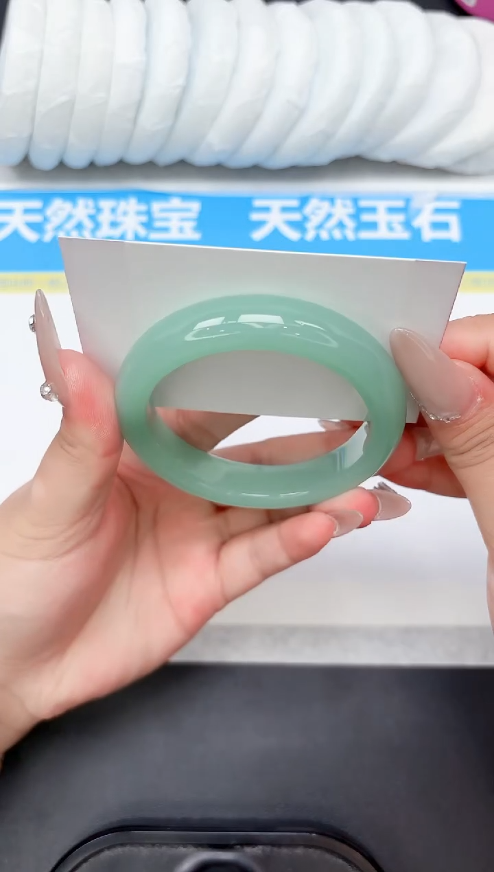 未镶嵌手镯石英质玉284-57.6