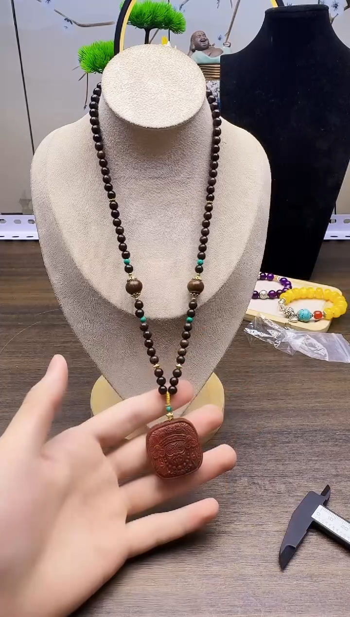 玛瑙/玉髓颈饰14K金镶嵌X62