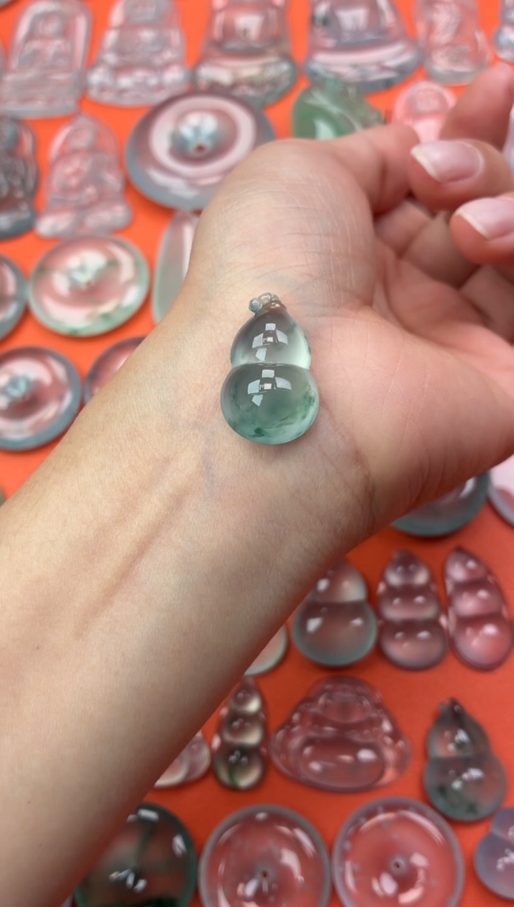 吊坠(不含链)未镶嵌翡翠9 葫芦 24.2 15 9.2