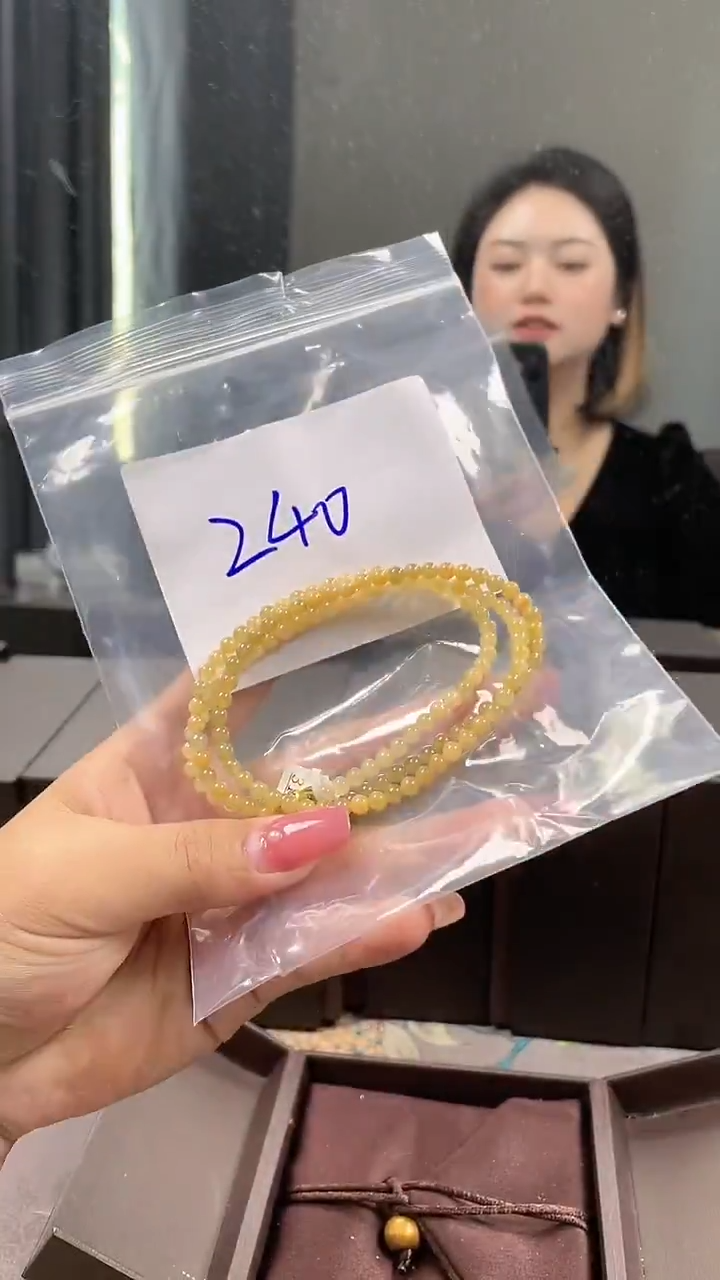 颈饰未镶嵌翡翠项链