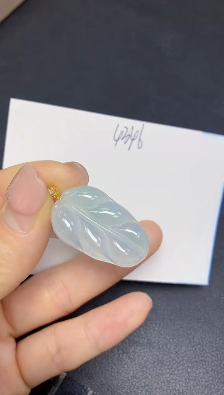 【闪购商品】翡翠挂件18K金镶嵌 天然翡翠A货