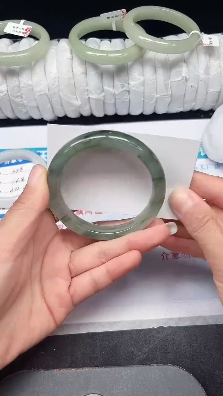 未镶嵌手镯石英质玉327-56/57