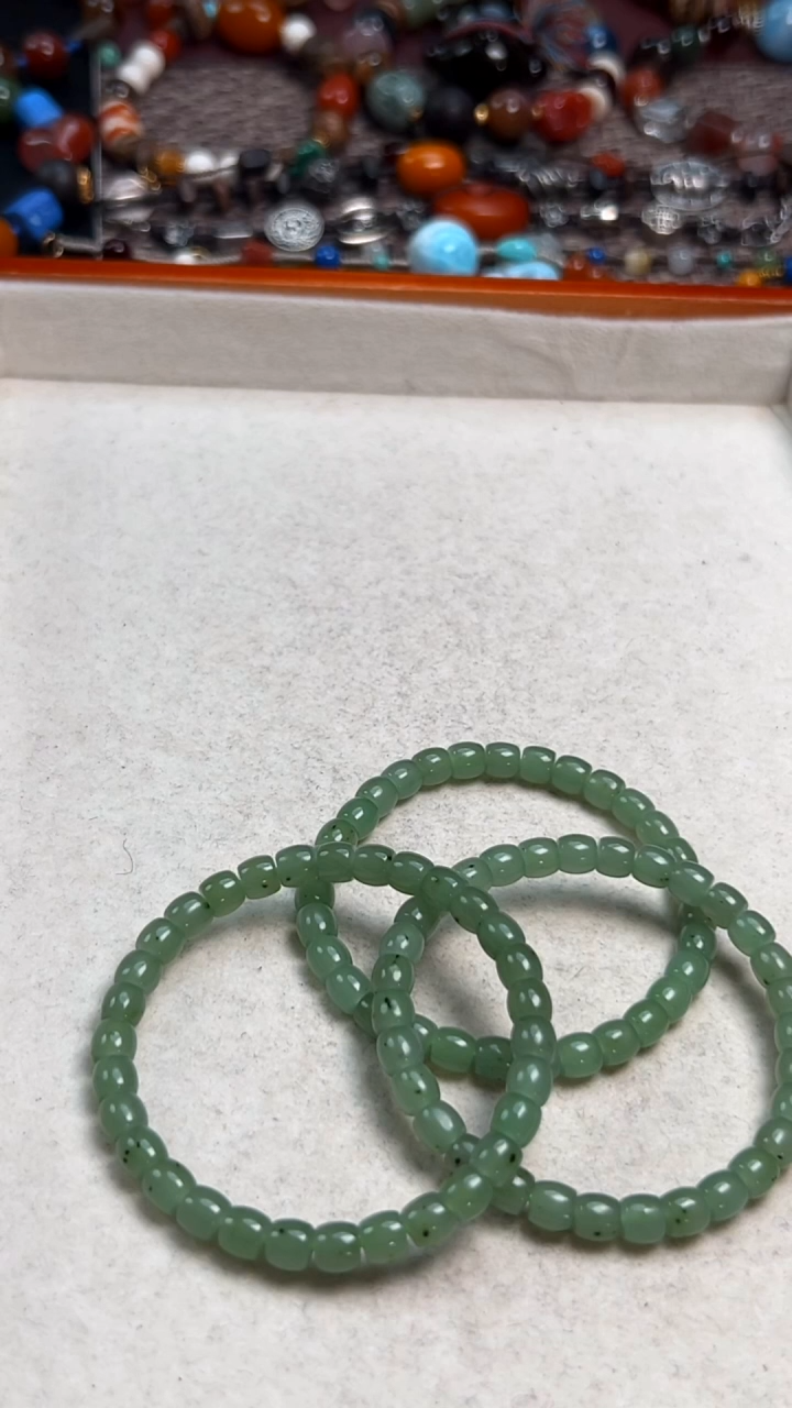 未镶嵌手串和田玉（碧玉）和田玉1手串