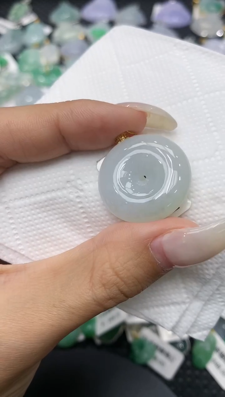 颈饰18K金镶嵌翡翠11111111111