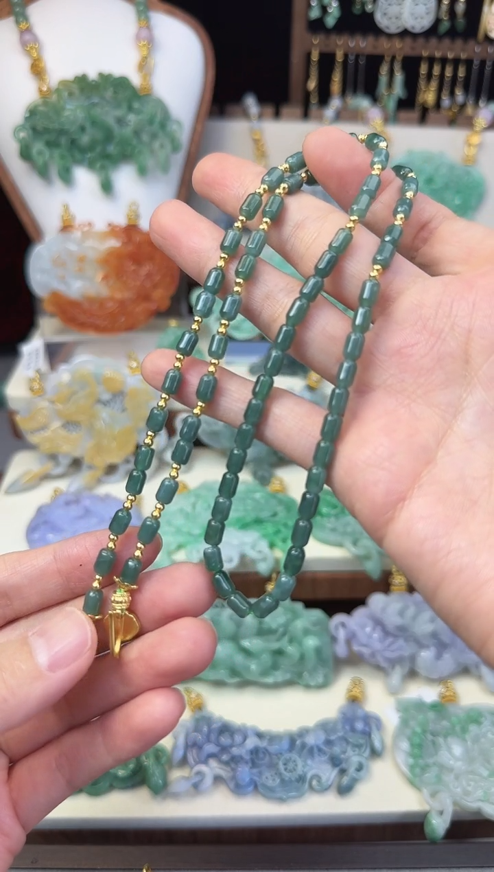 翡翠未镶嵌颈饰国风原创