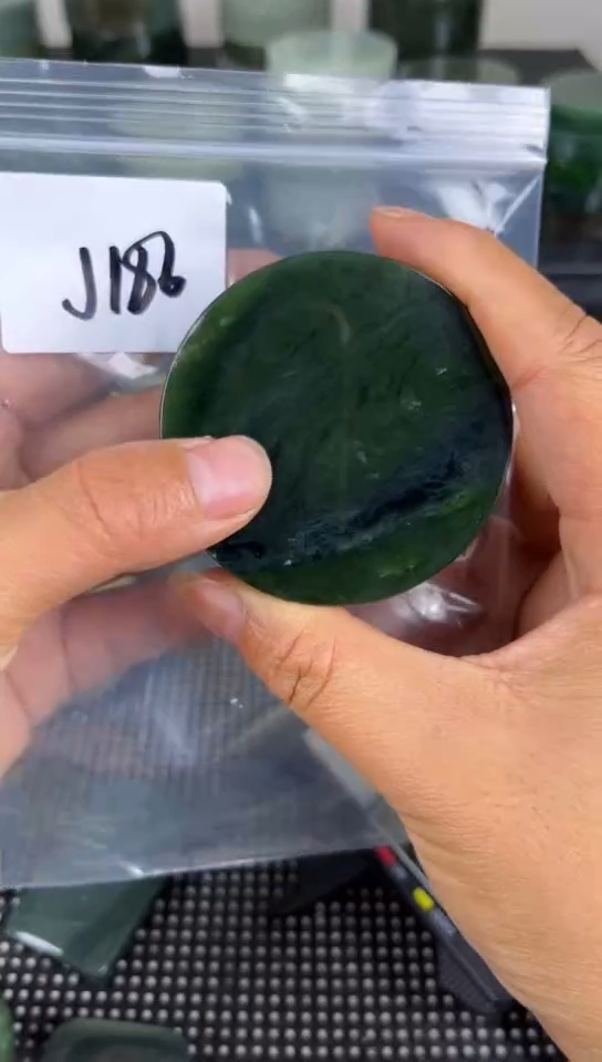 和田玉未镶嵌珠宝半成品镯芯
