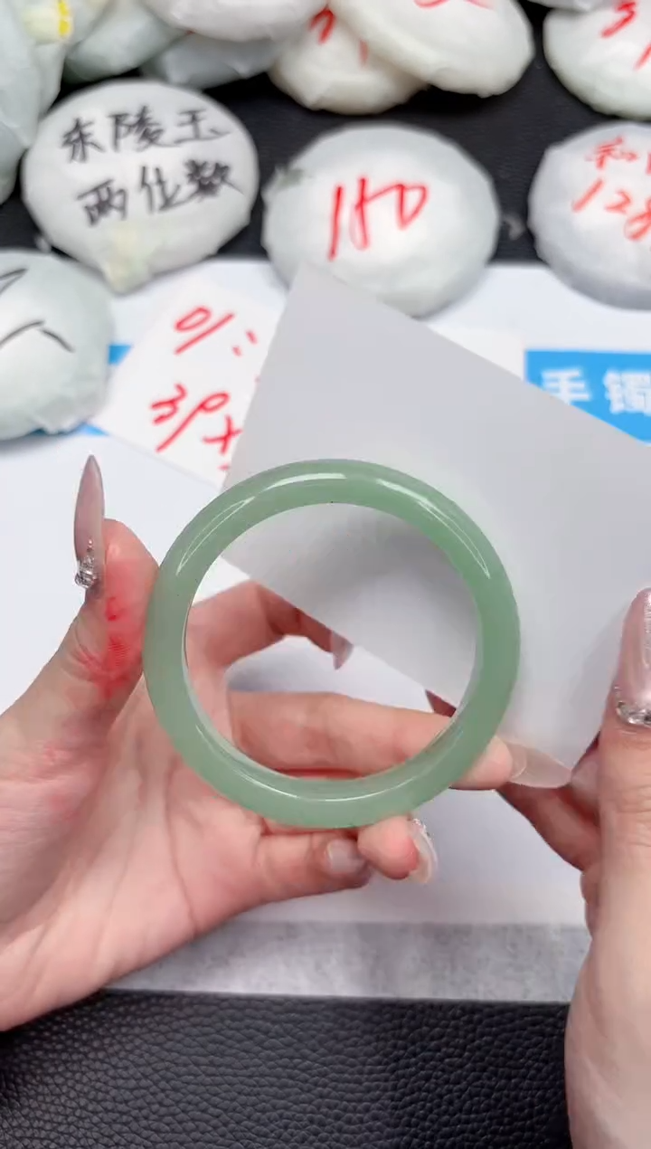 【闪购商品】石英质玉手镯未镶嵌259-53.8