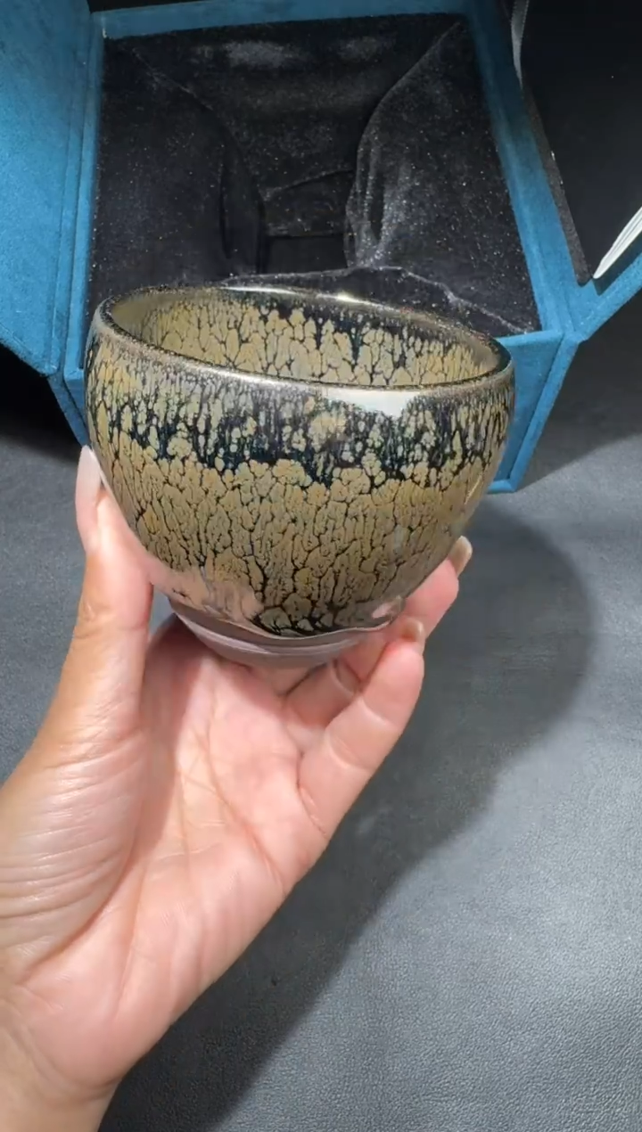 茶盏肖艳水墨牡丹175