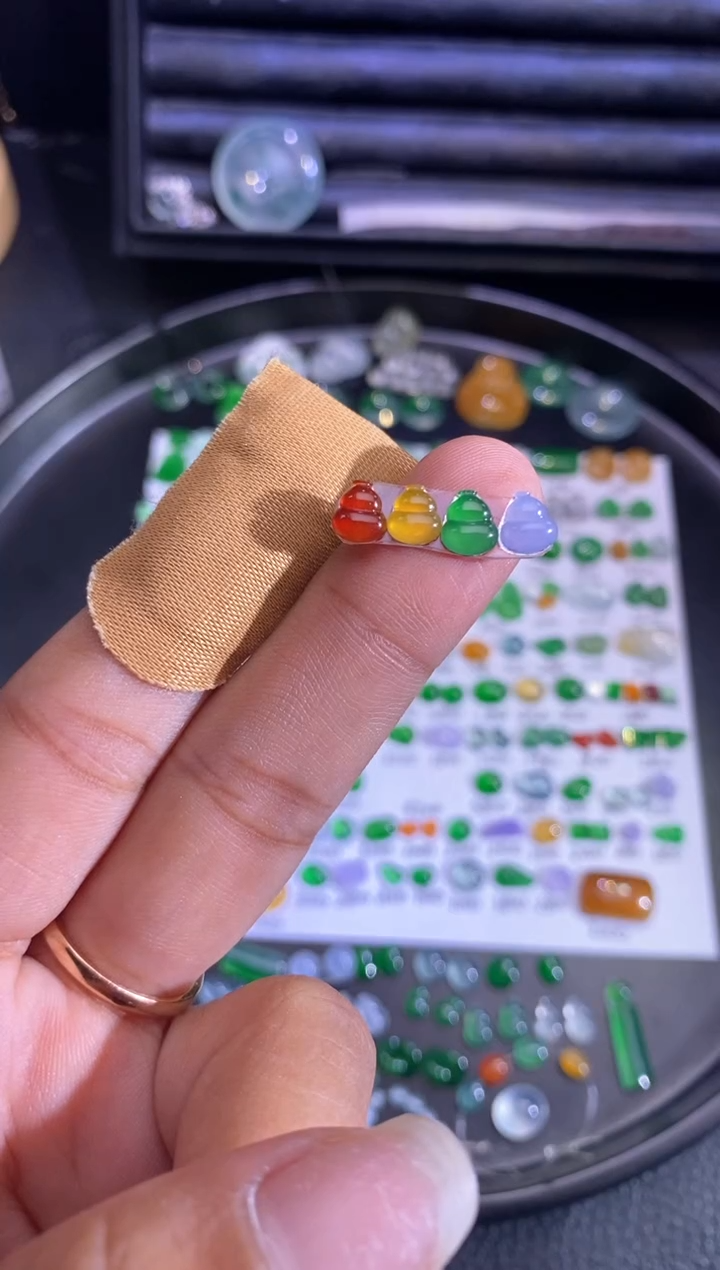 未镶嵌挂件翡翠葫芦