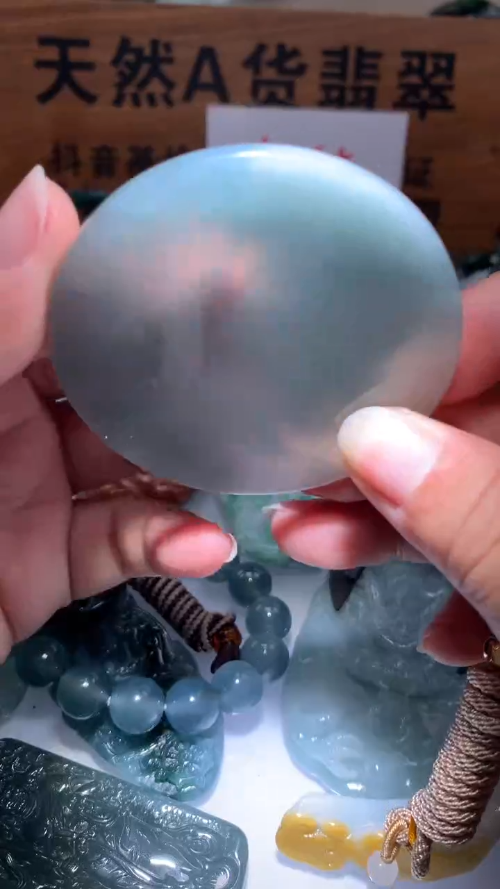 【闪购商品】翡翠颈饰未镶嵌保真天然A货翡翠