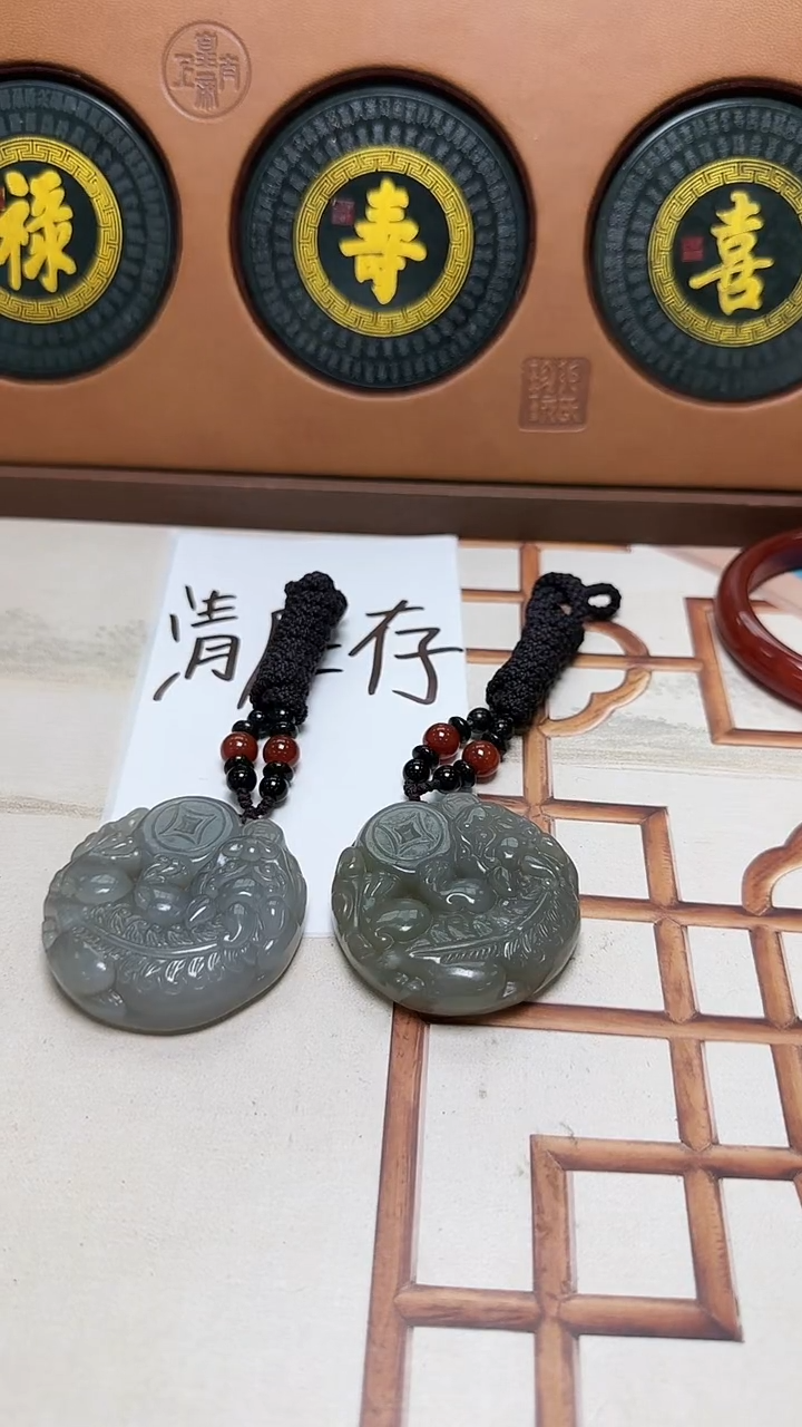 颈饰未镶嵌和田玉2598