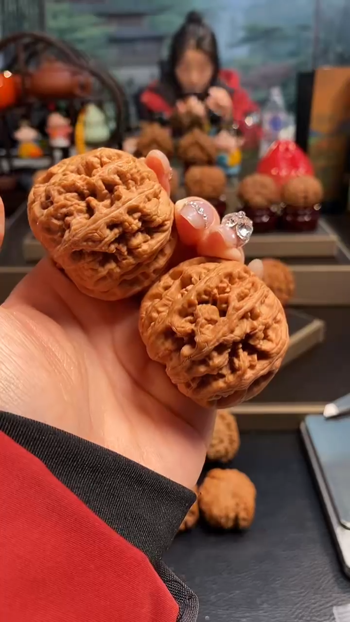 【闪购商品】文玩核桃把件A707大粗筋44