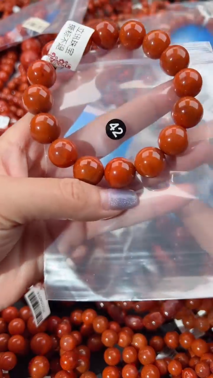 【闪购商品】南红玛瑙手串未镶嵌14+