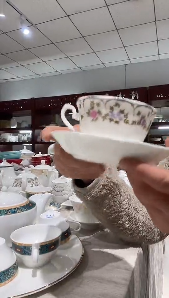 瓷金蔷薇咖啡杯碟1套