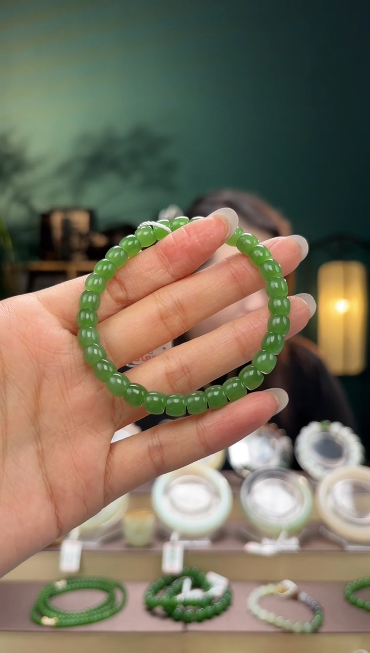 【闪购商品】和田玉手串未镶嵌卡7直切碧玉手串