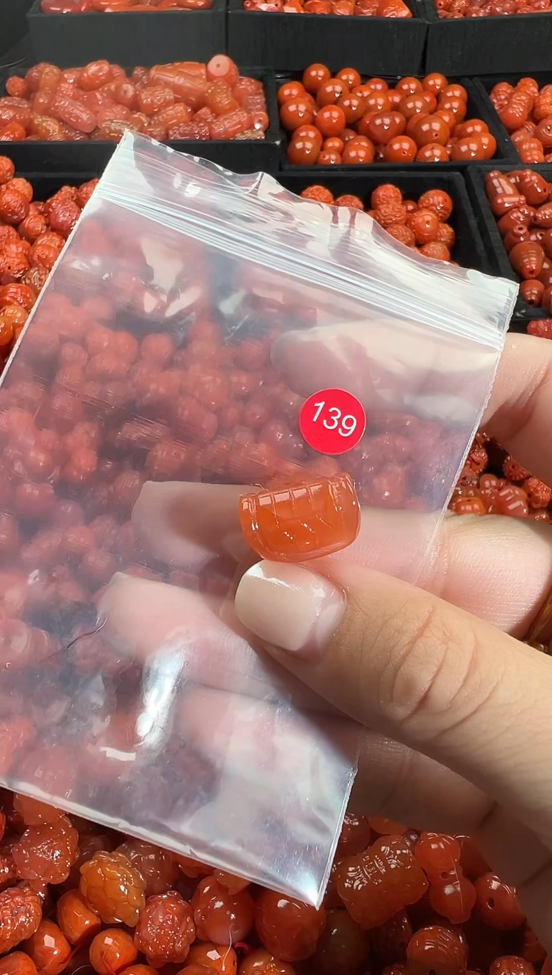 颈饰未镶嵌南红玛瑙1