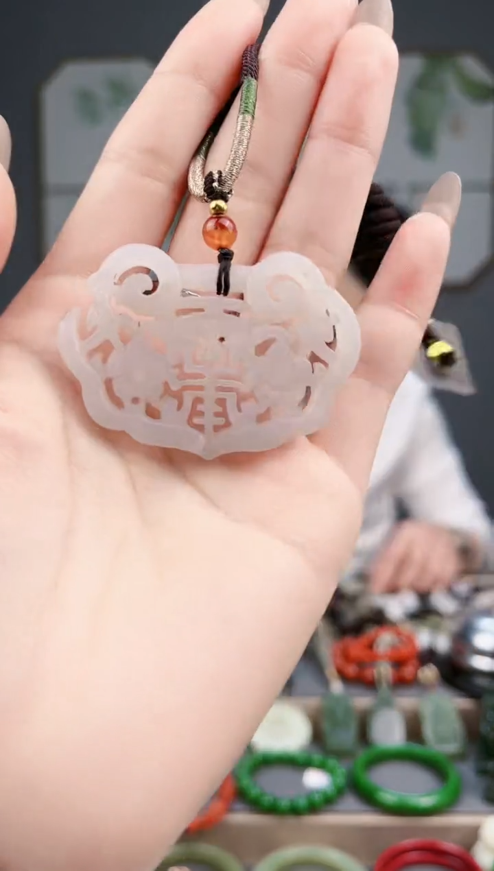 【闪购商品】和田玉颈饰未镶嵌AA多样性发货 拍一发一