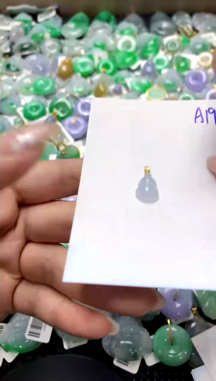 【闪购商品】翡翠颈饰18K金镶嵌1111111111111111111