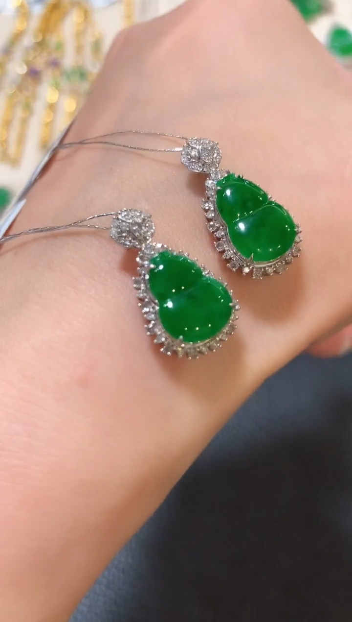 吊坠(不含链)18K金镶嵌翡翠n11多样性一件发货