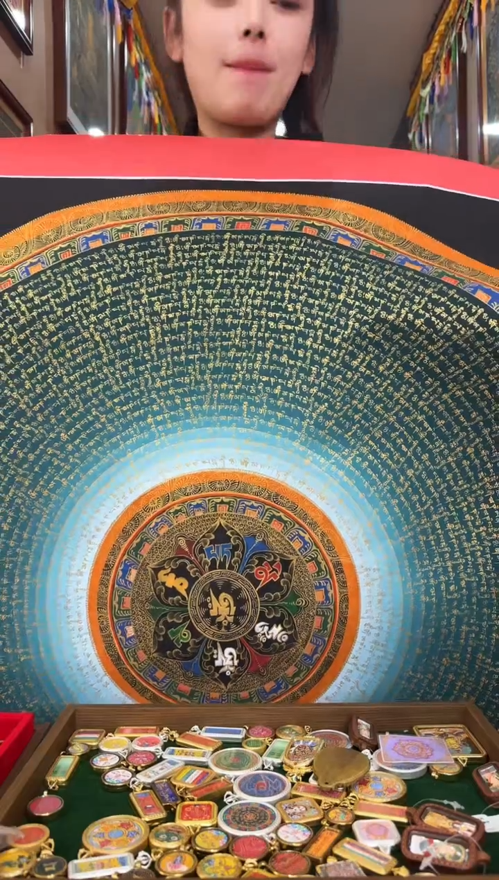 吊坠六字箴言-热贡纯手绘唐卡