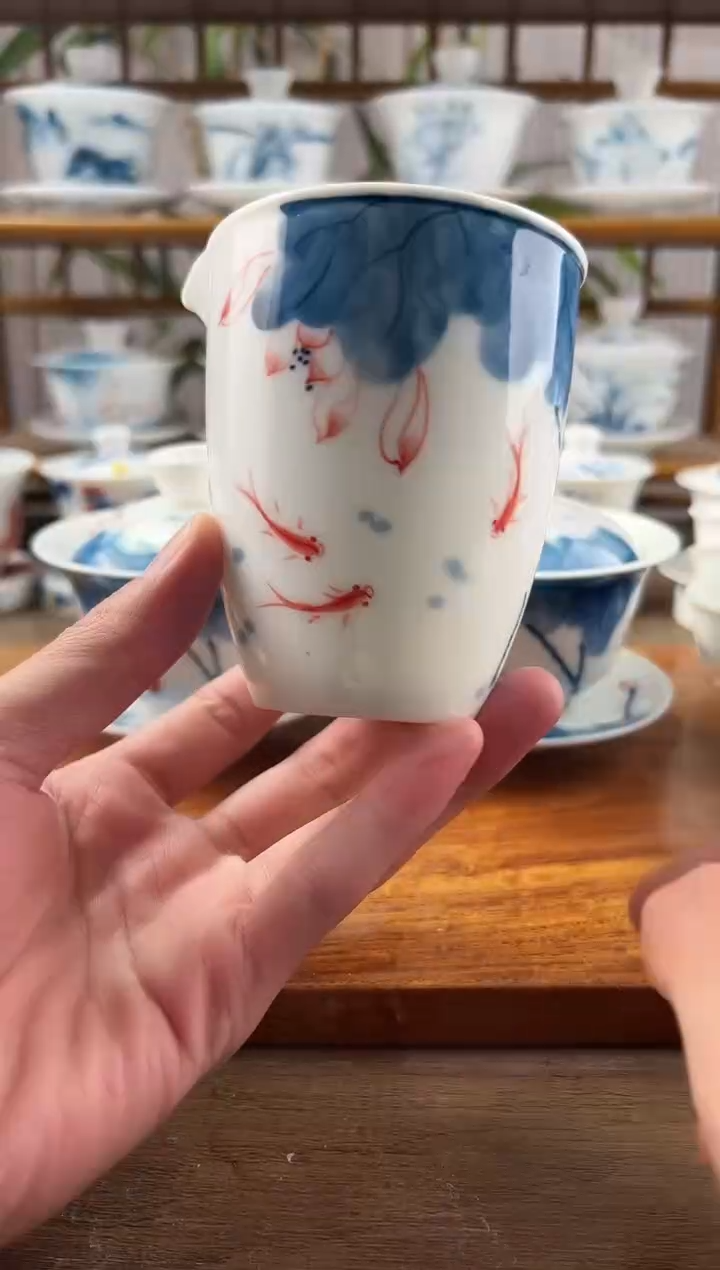 微瑕线条莲公道杯