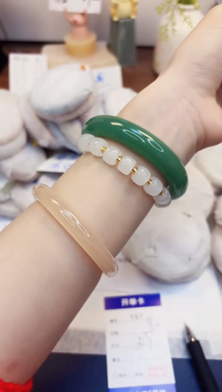 【闪购商品】石英质玉手镯未镶嵌107-东陵玉-圈口60