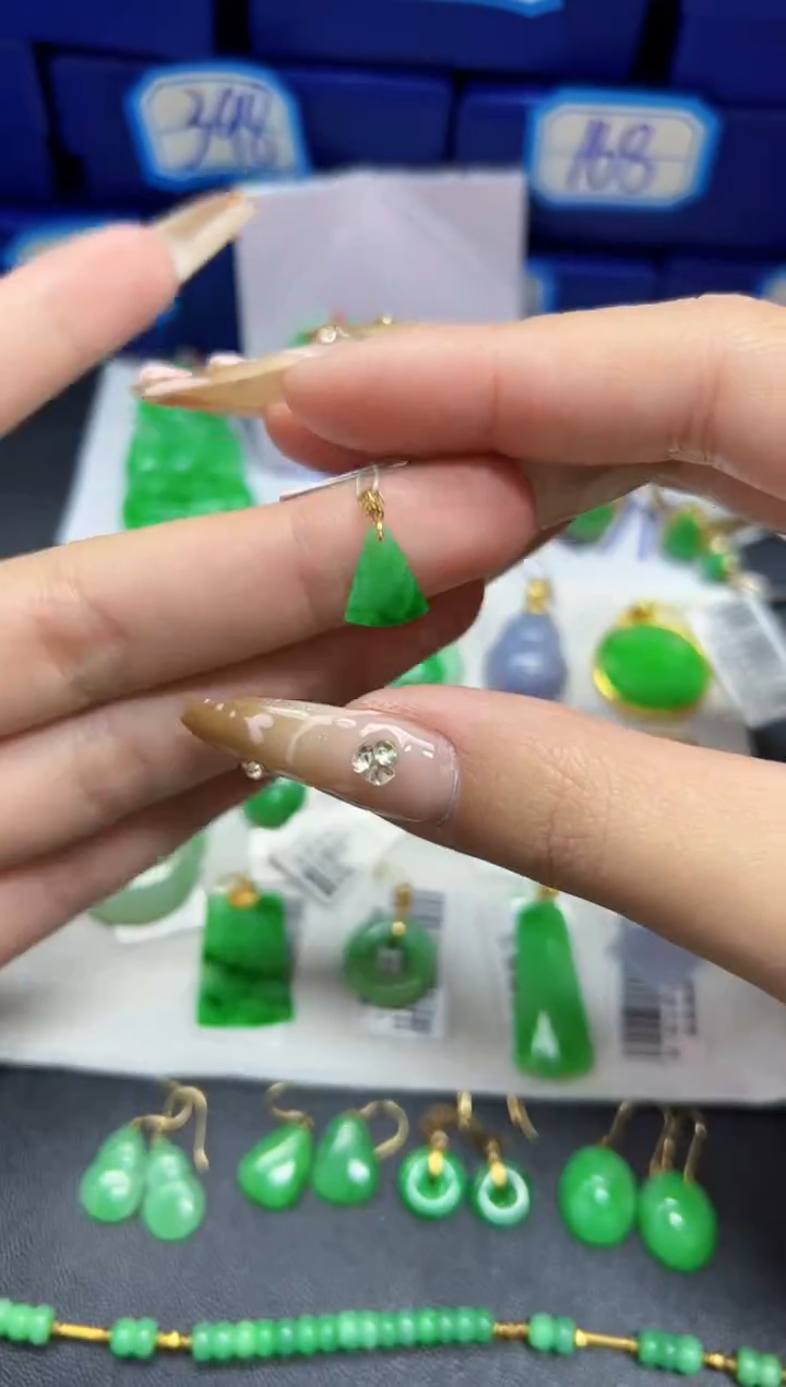 【闪购商品】翡翠颈饰18K金镶嵌Y缅料A货/支持复检/一件