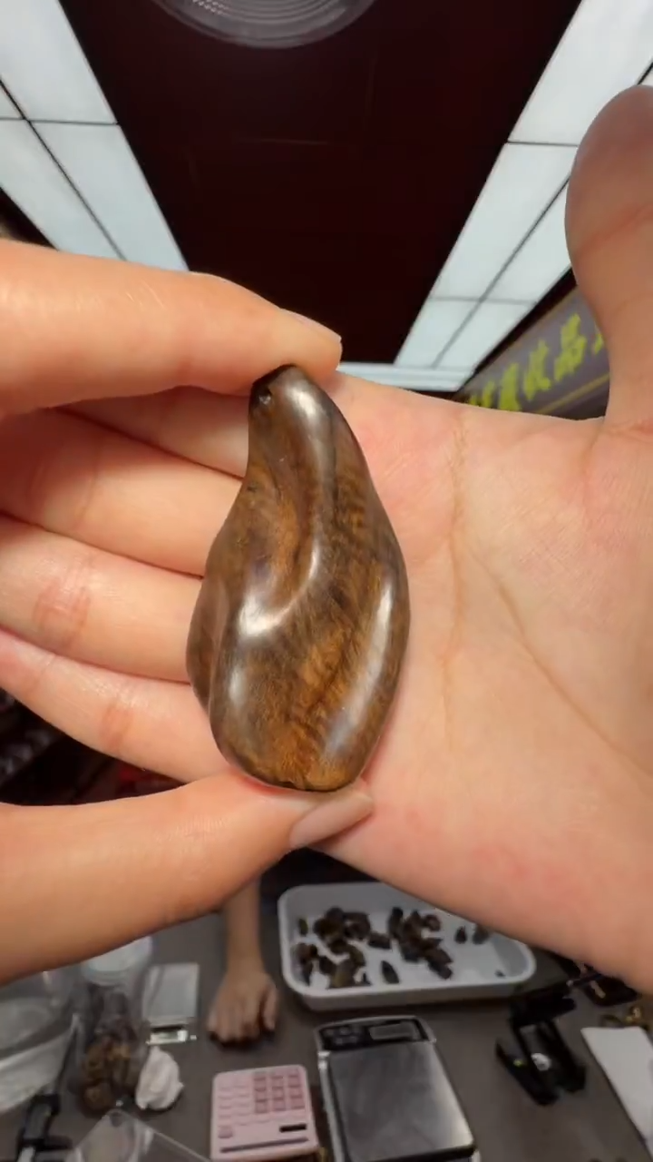 沉香吊坠多样性发一