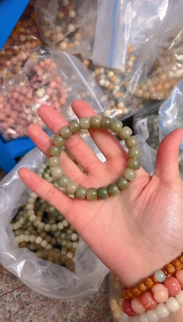 吊坠菩提根/象牙果绿色直切单圈