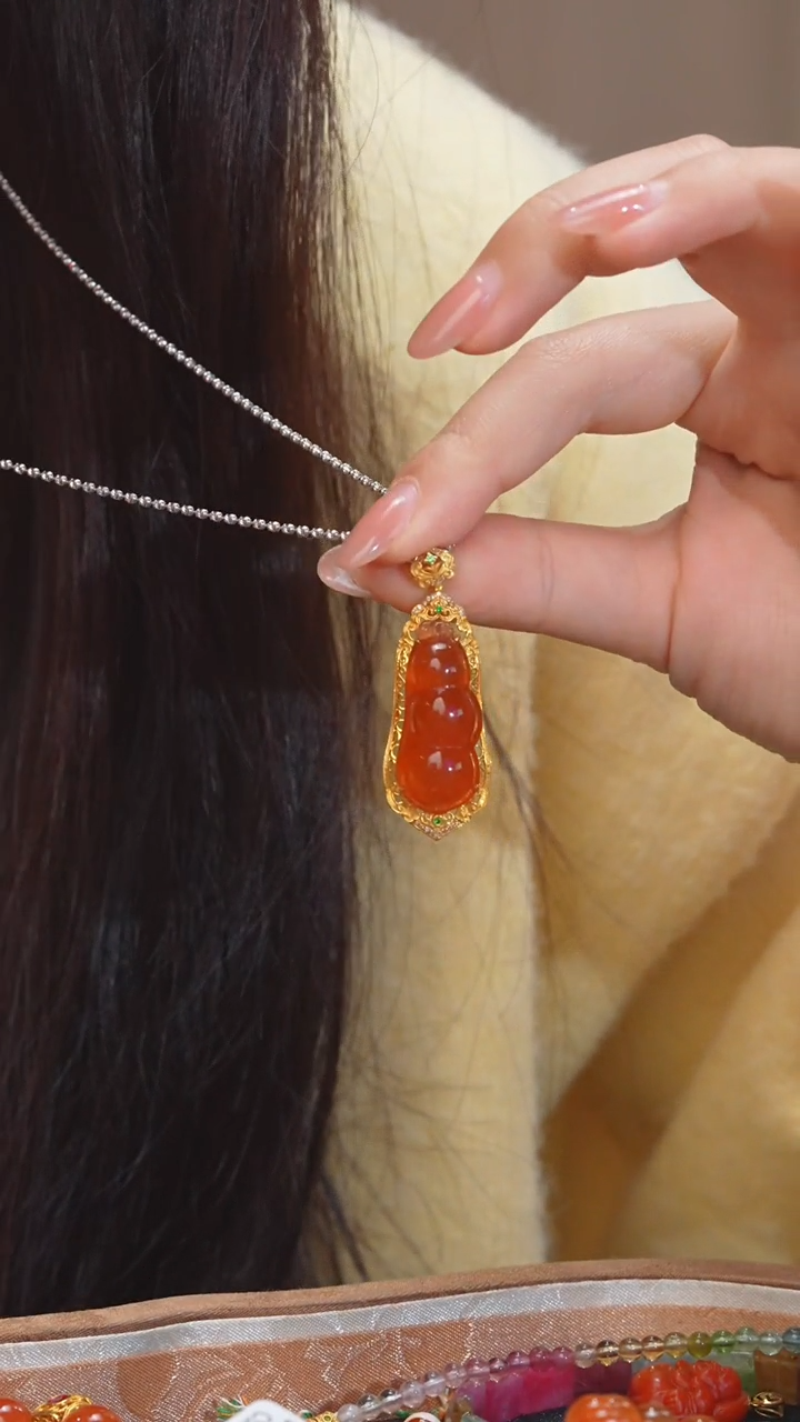 【闪购商品】南红玛瑙吊坠不含链18K金镶嵌多样性发 @@N3051