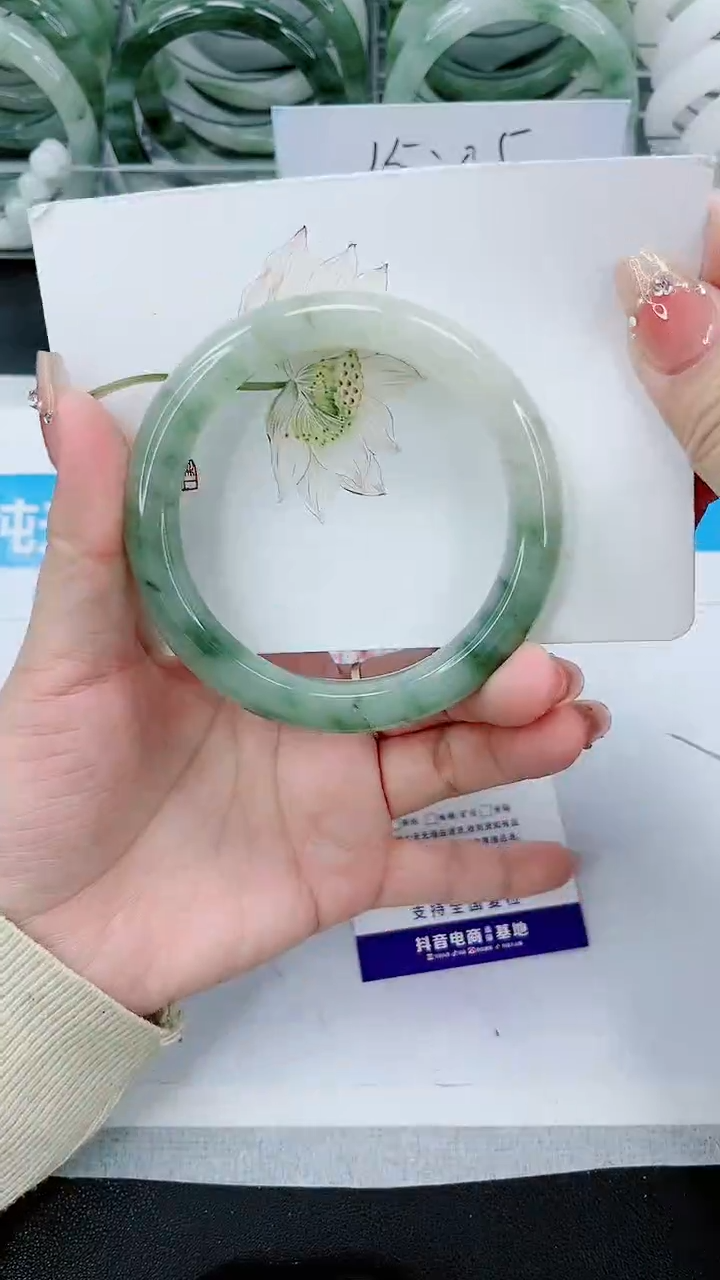 【闪购商品】石英质玉手镯未镶嵌4号/59-60圈