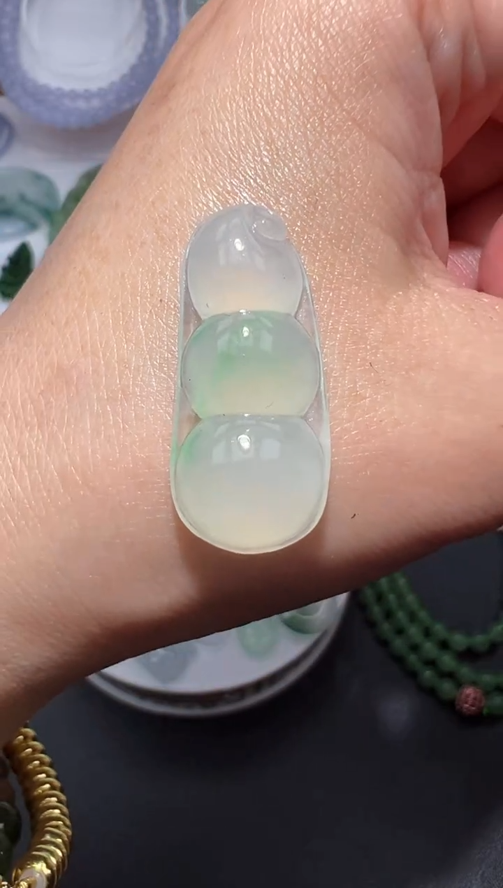 【闪购商品】定制翡翠未镶嵌31.1*13.7*6.5豆子