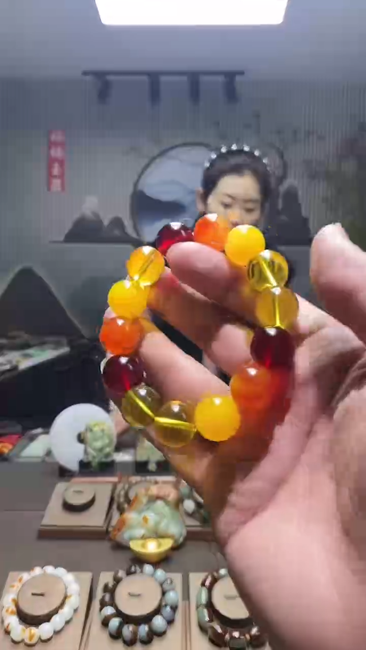 【闪购商品】琥珀裸石未镶嵌多样性发货任意一件