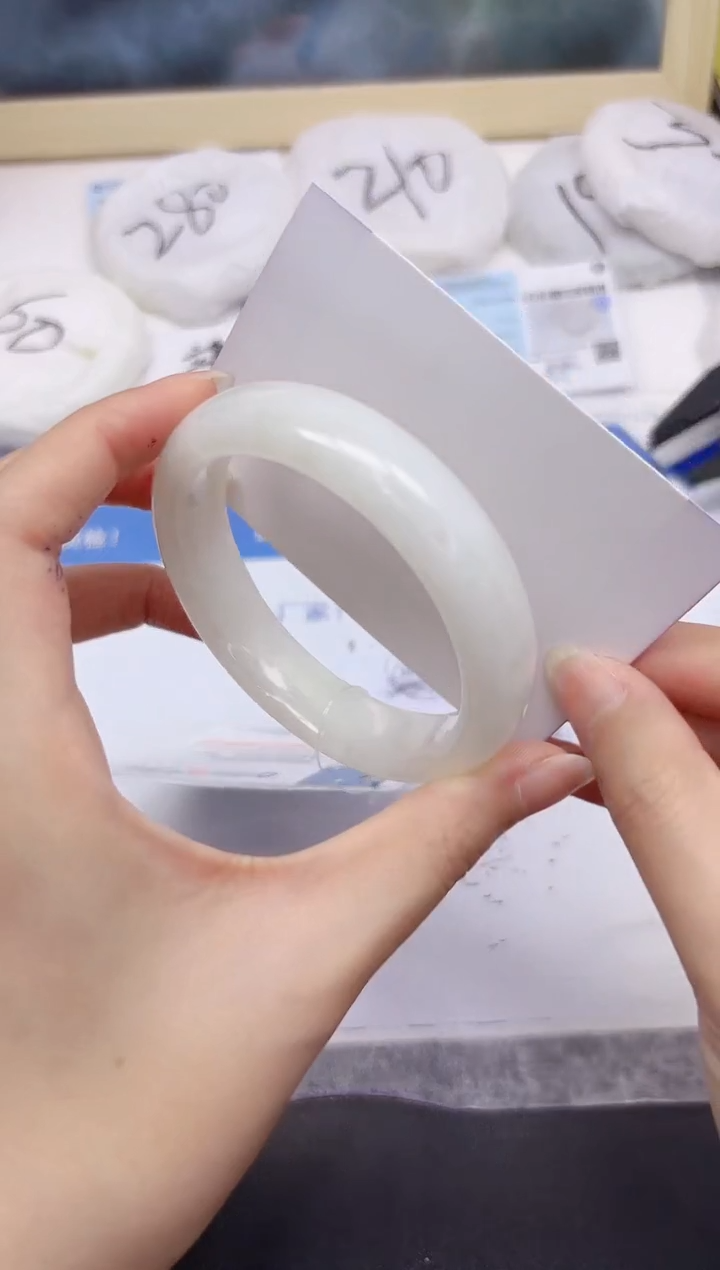 和田玉手镯未镶嵌111-58.3