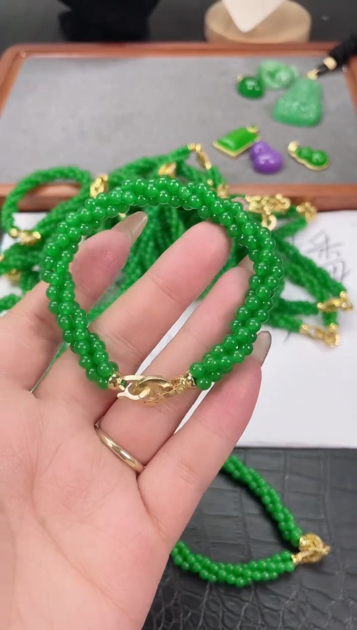 未镶嵌翡翠耳饰小米麻花手串