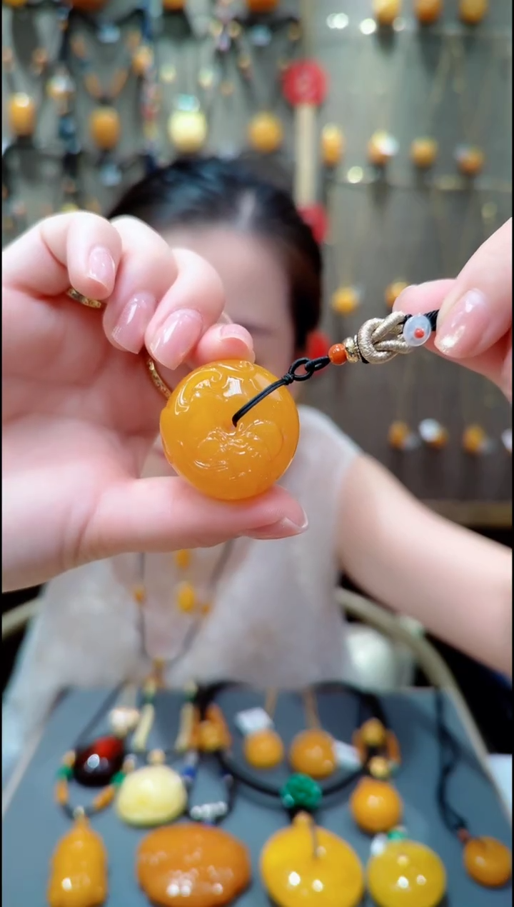 未镶嵌蜜蜡珠宝奇石﹣C579蜜蜡吊坠