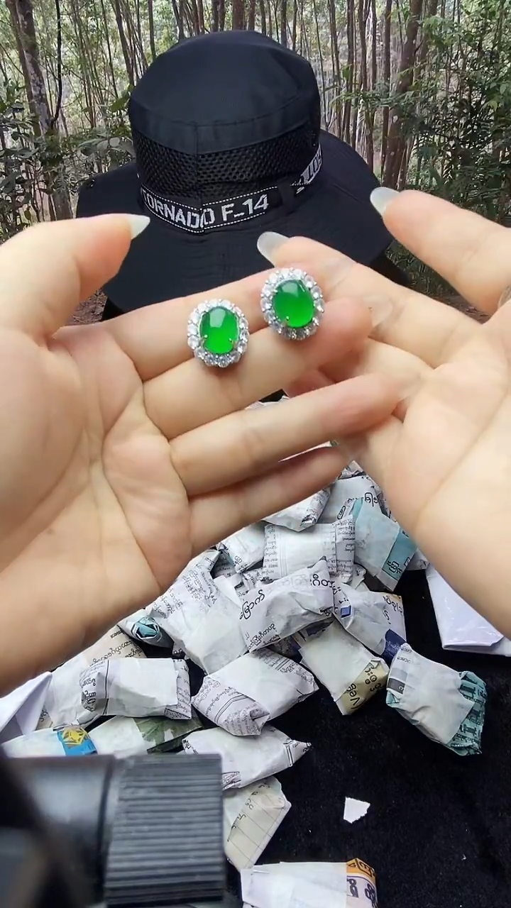 满色吊坠    所见即所得  