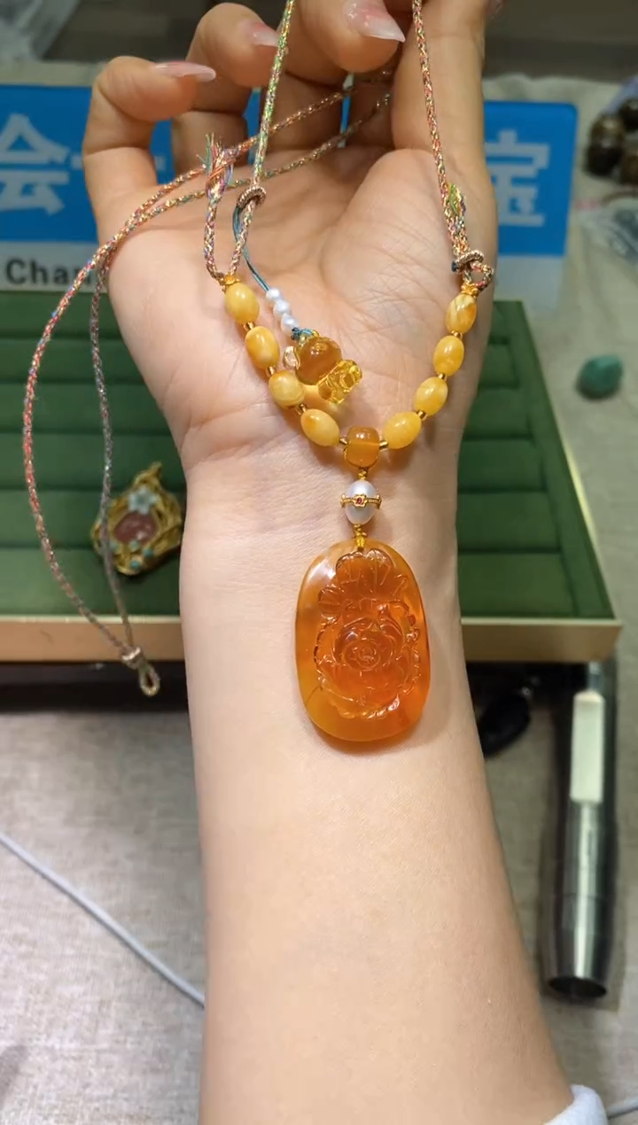 【闪购商品】琥珀颈饰未镶嵌多样性发一件336