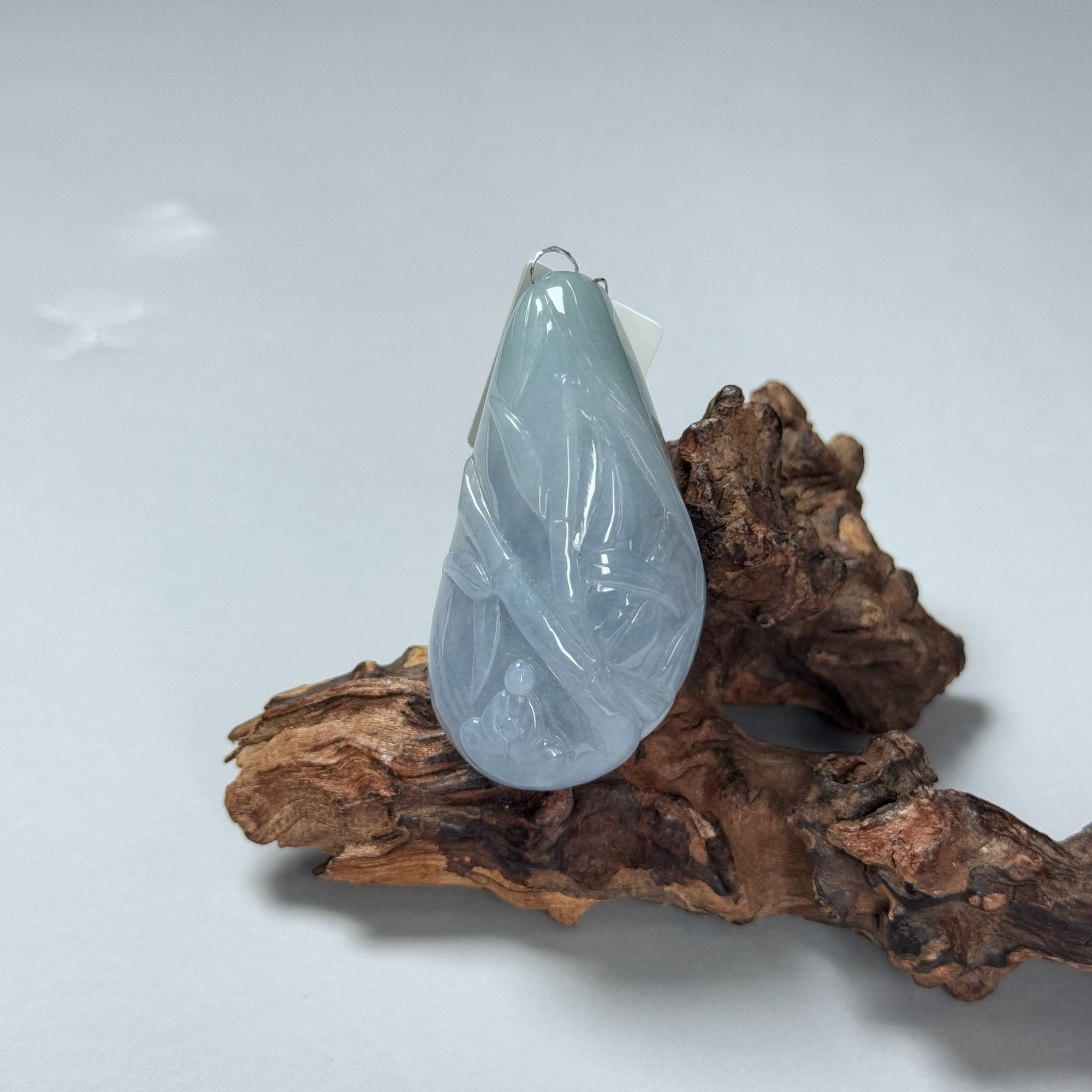 【诚翠拍品第一百一十七期午】翡翠90吊坠LFS2068