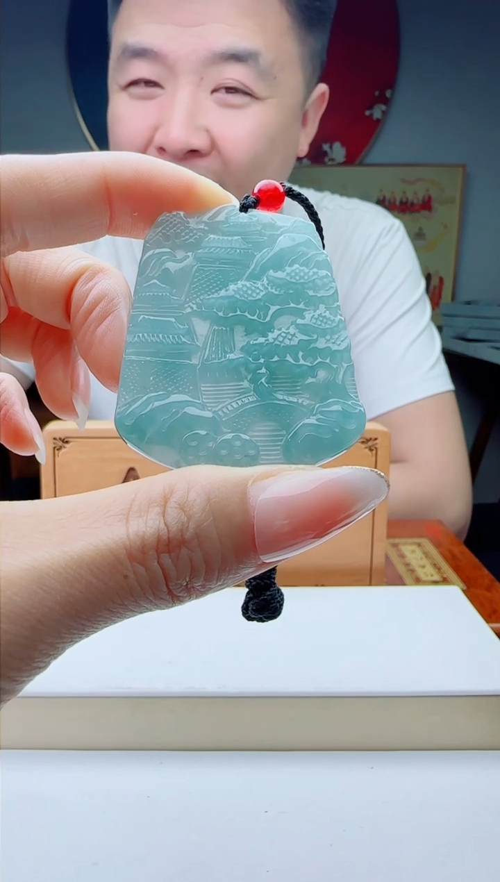 颈饰未镶嵌翡翠多样性发其一